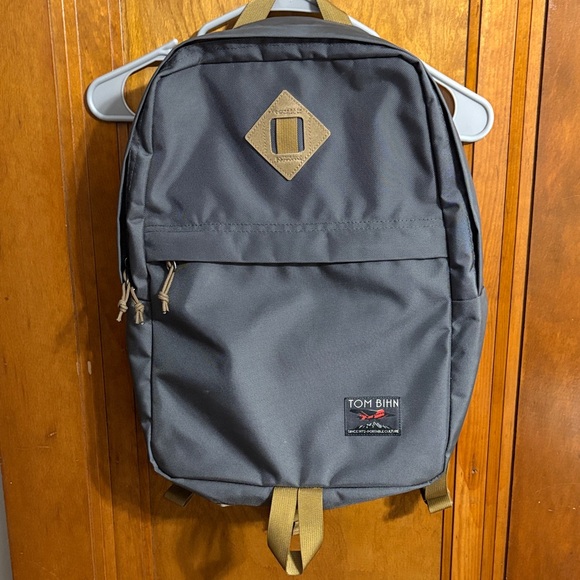 Tom Bihn Paragon Guide’s Edition - Picture 1 of 9